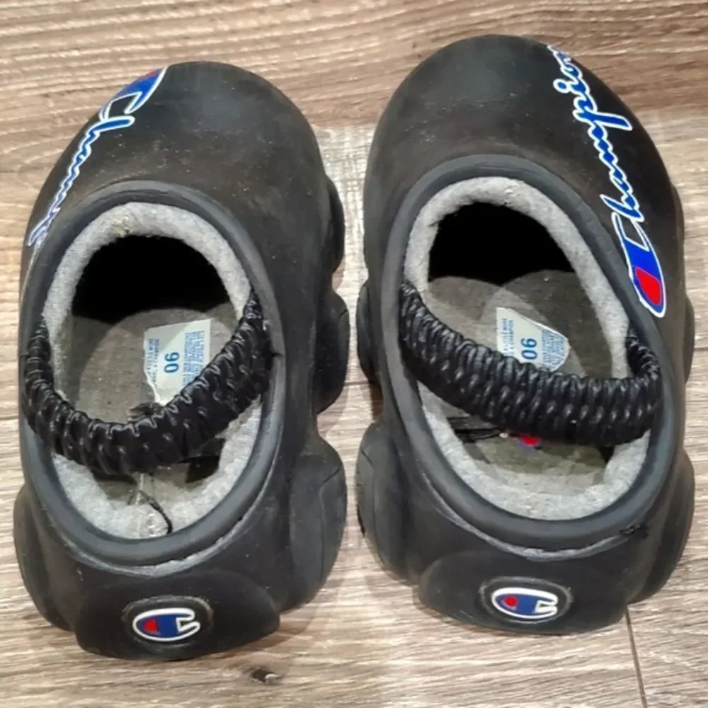 Baby Boy Champion Slippers Size 6 Kids Black Slip-On Slippers